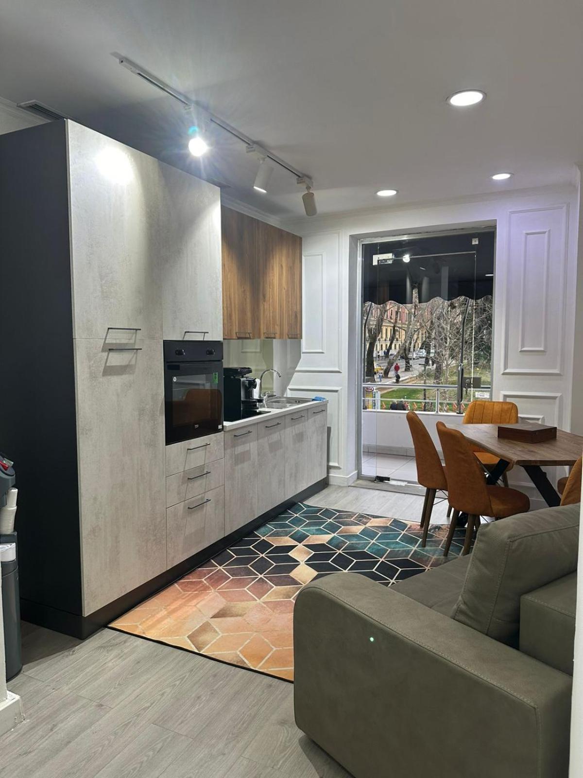 Park View Central Apartment Tirana Extérieur photo
