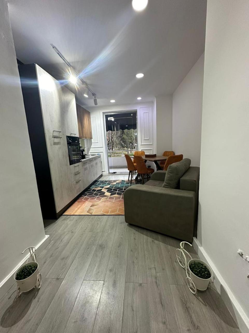 Park View Central Apartment Tirana Extérieur photo
